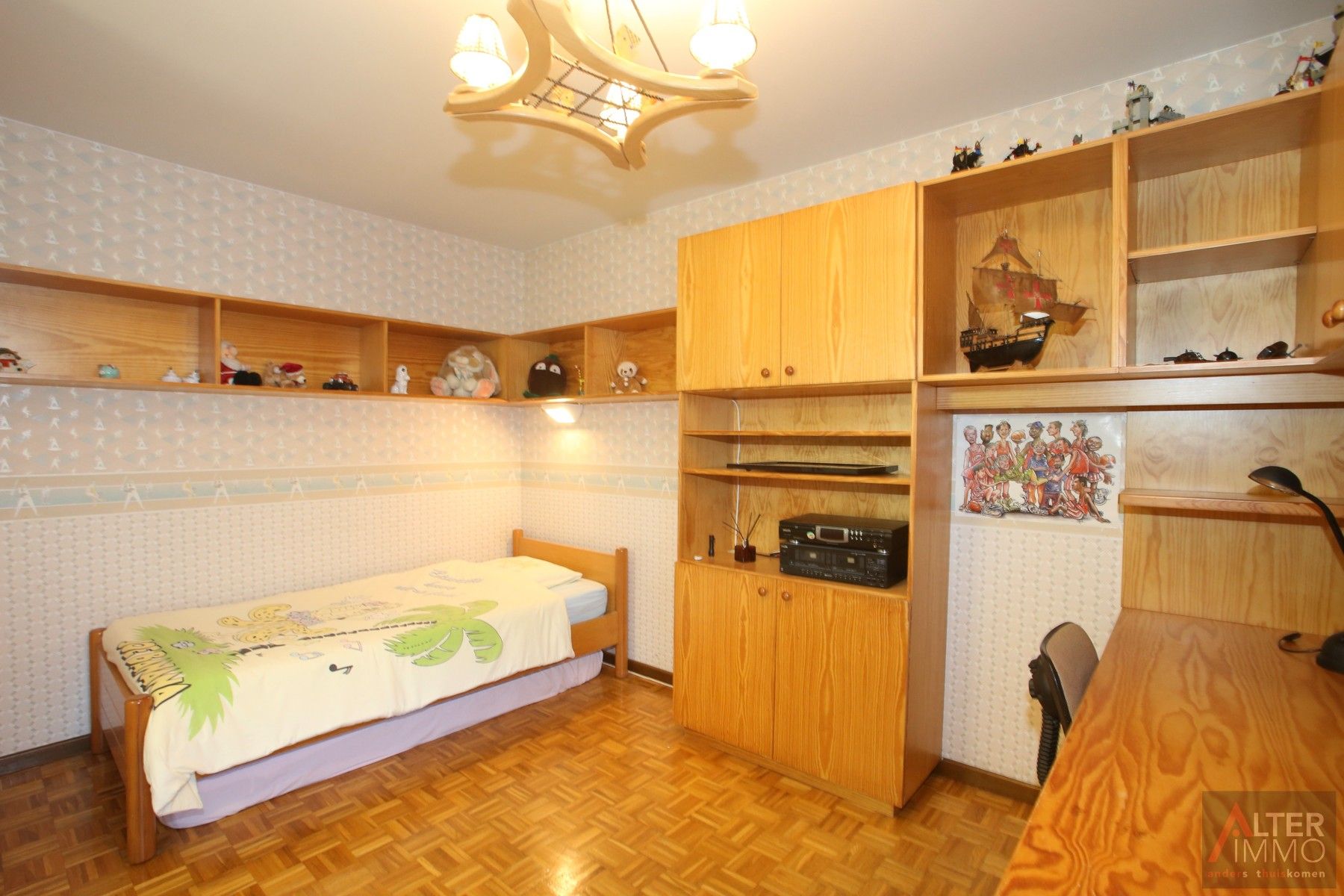 Uitzonderlijke woning op een uitstekende locatie. Top onderhouden,  4/5 slaapkamers op een extra breed (41,5m) perceel van ca. 20 are vlakbij Zolder centrum - prachtige tuin! foto 21