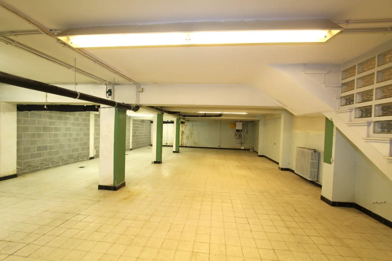 LUXE GELIJKVLOERS APPARTEMENT MET GROOT TERRAS foto 17