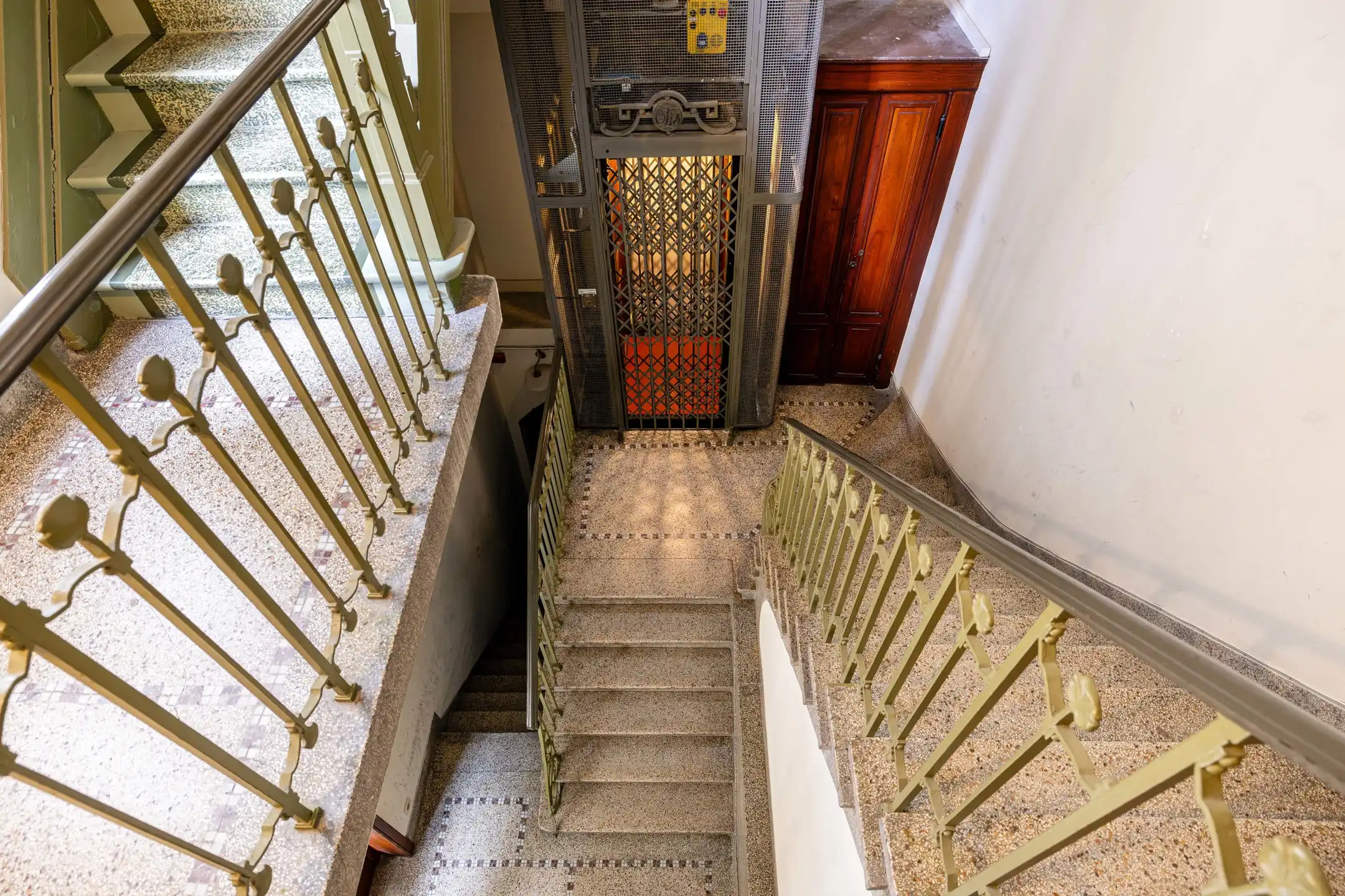 SINT-GILLIS, karaktervol appartement van 180 m²  foto 20