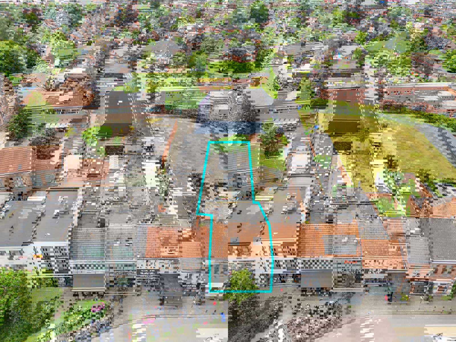 Prachtig commercieel pand met stadstuin in het hart van Aartselaar foto 41