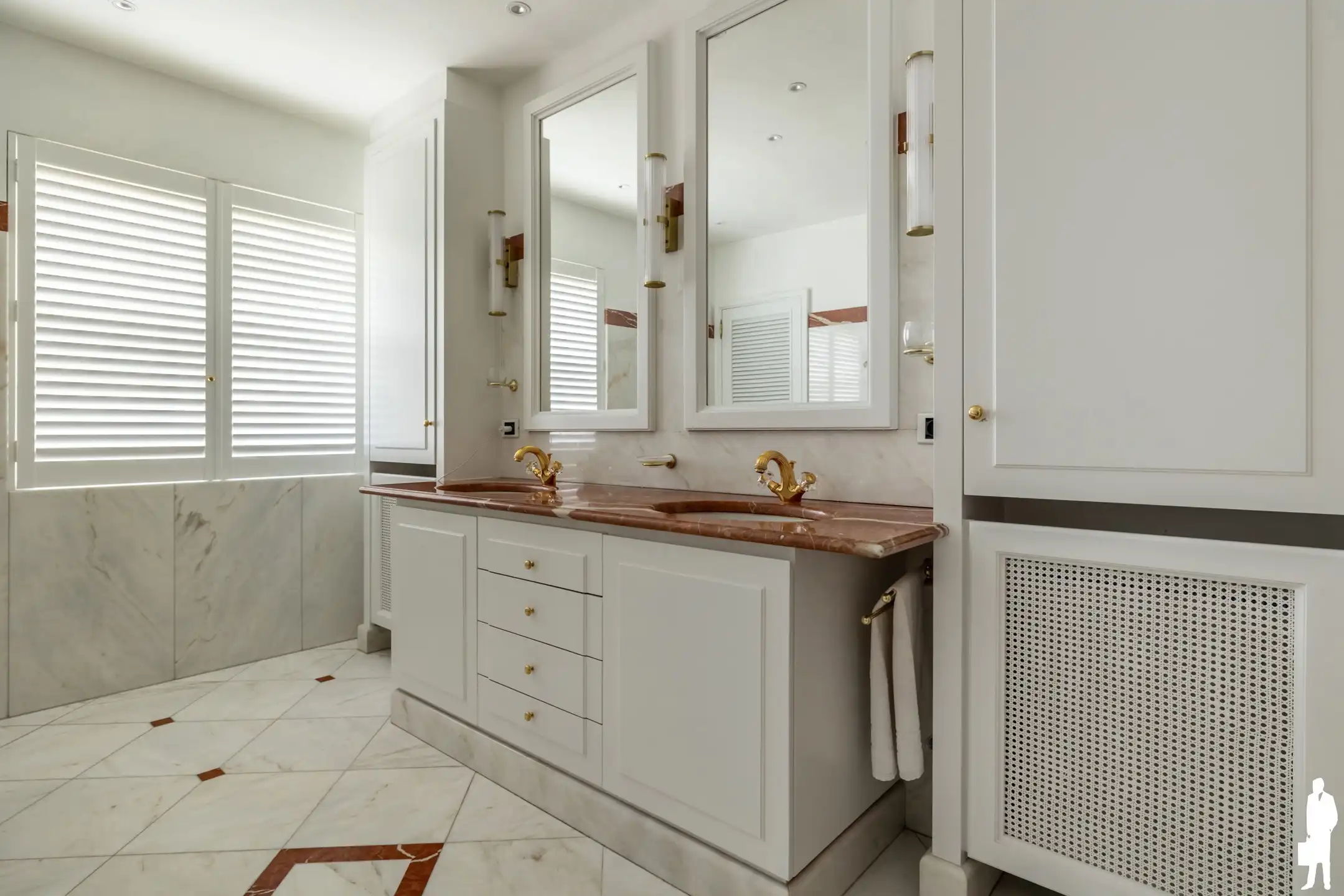 Prachtige villa met een bewoonbare oppervlakte van 512 m² foto 29