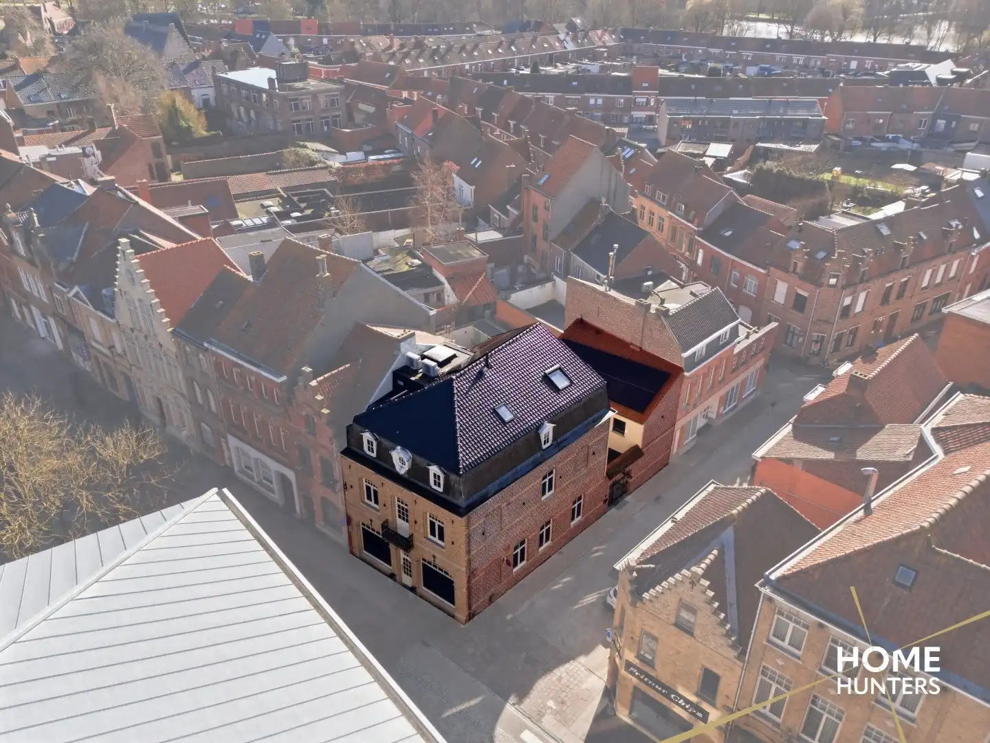 Topinvestering in vakantievastgoed – 6 volledig uitgeruste vakantie-appartementen in historisch centrum Ieper foto 2