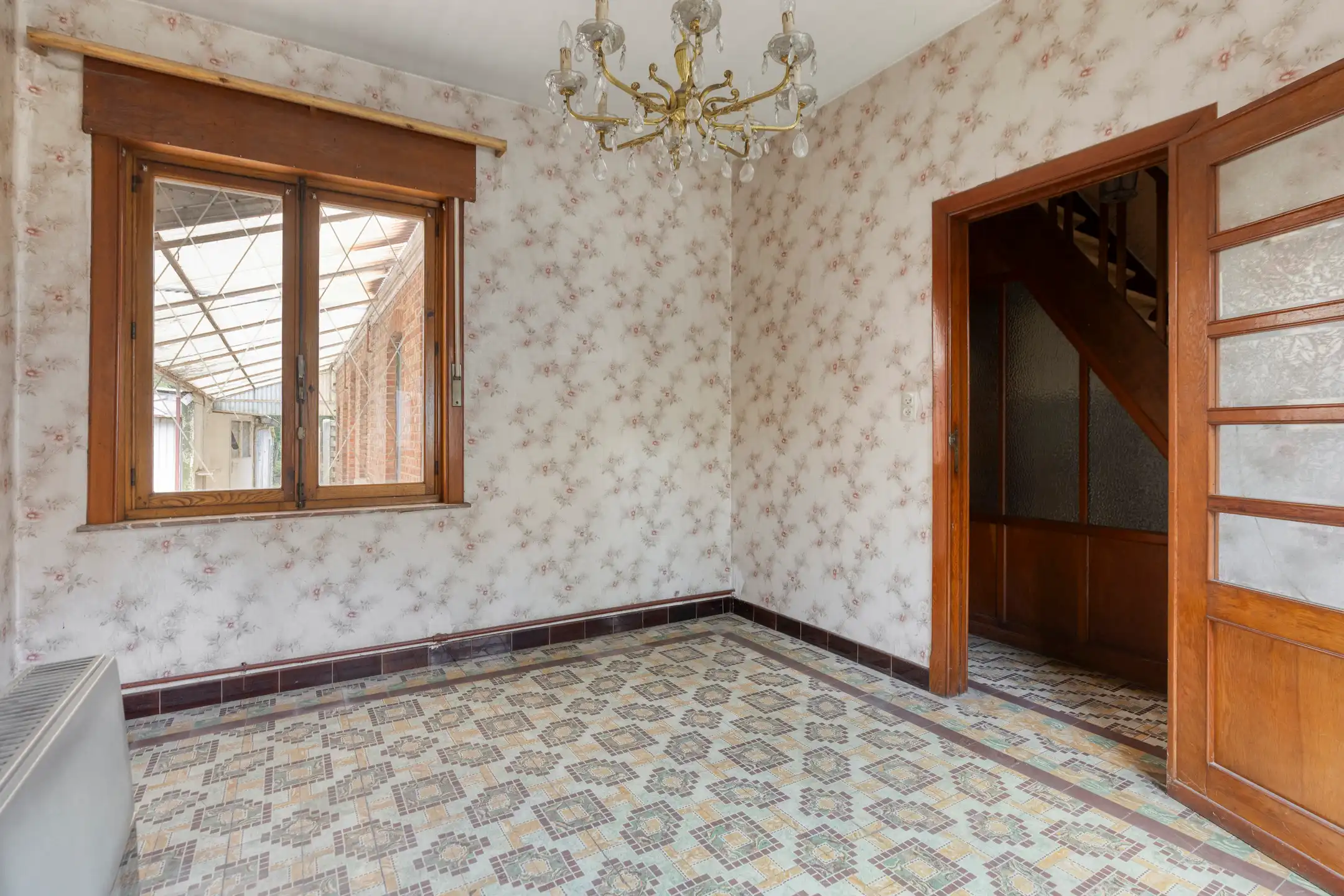Te renoveren woning met zeer grote tuin op rustige ligging foto 5