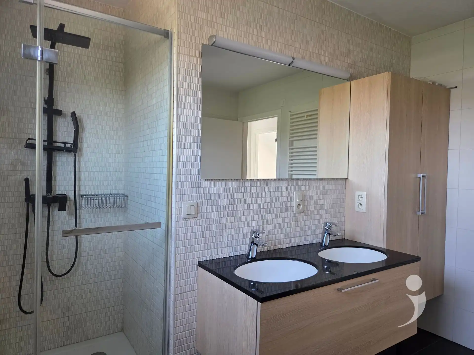 Moderne, ruime vrijstaande woning met hoogwaardige afwerking en zonnige tuin foto 13