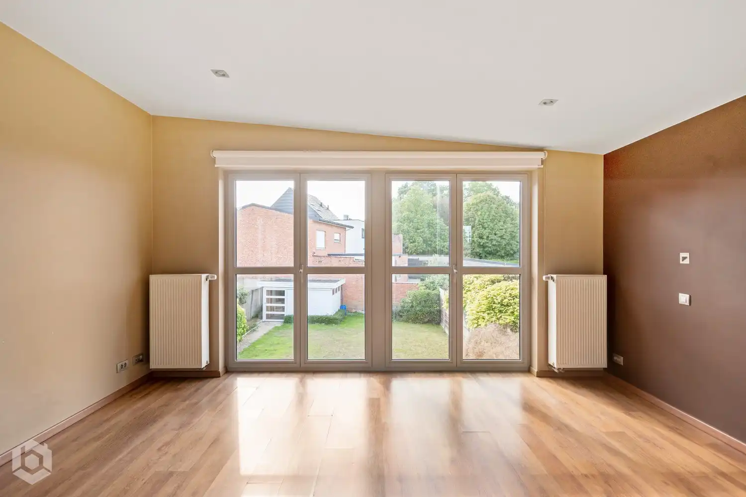 Instapklare woning met 2 slpkrs en ruime tuin te Beerzel foto 19