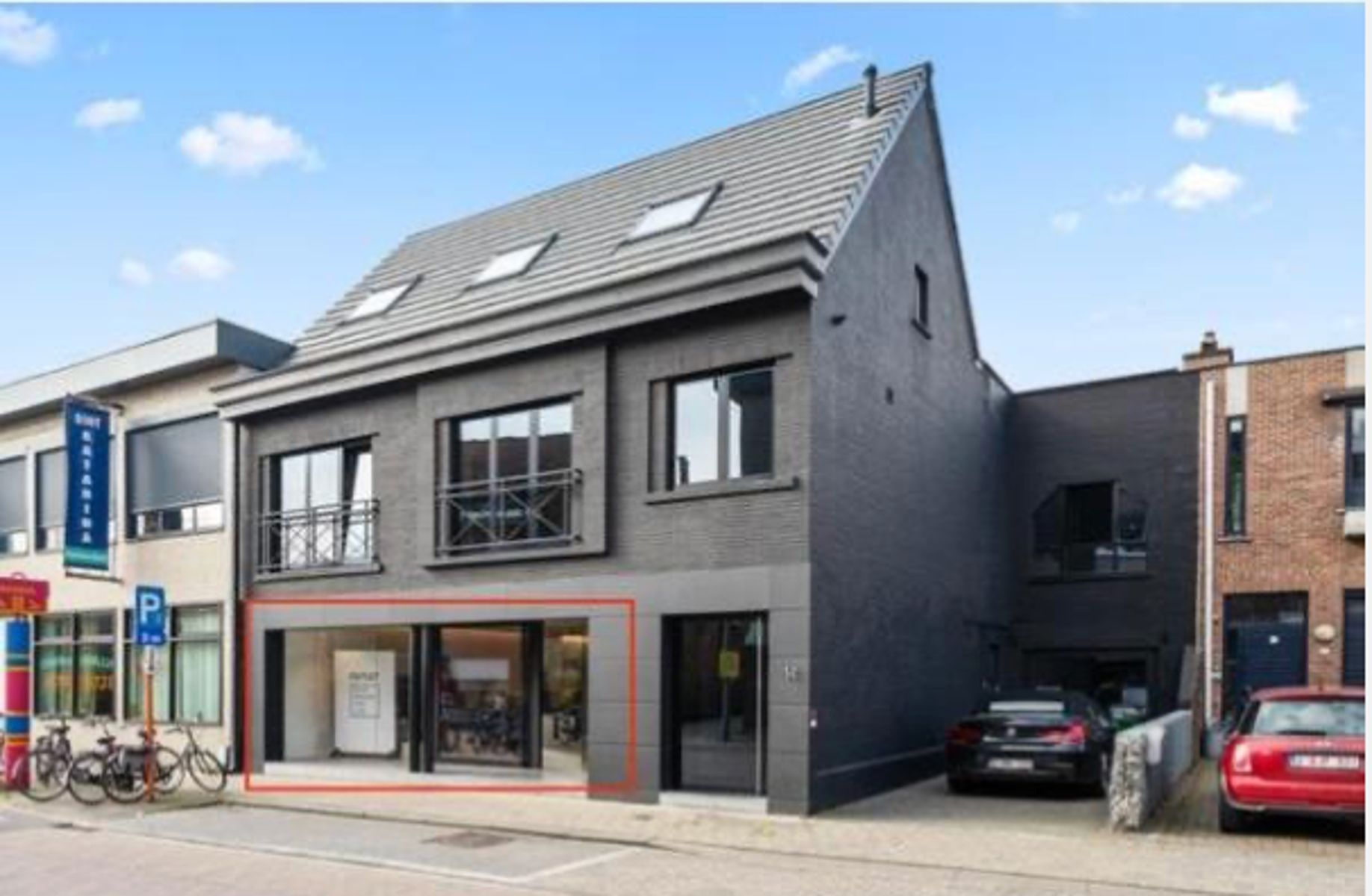 Centraal gelegen handelspand te koop – vernieuwd in 2016 foto 5