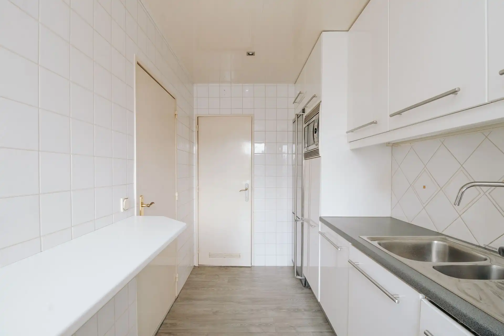 Gelijkvloers appartement met tuin in de vogeltjeswijk foto 5