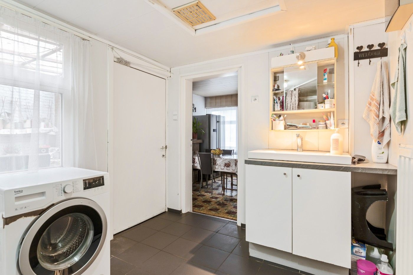 Te renoveren woning met 3 slpk. en tuin foto 12