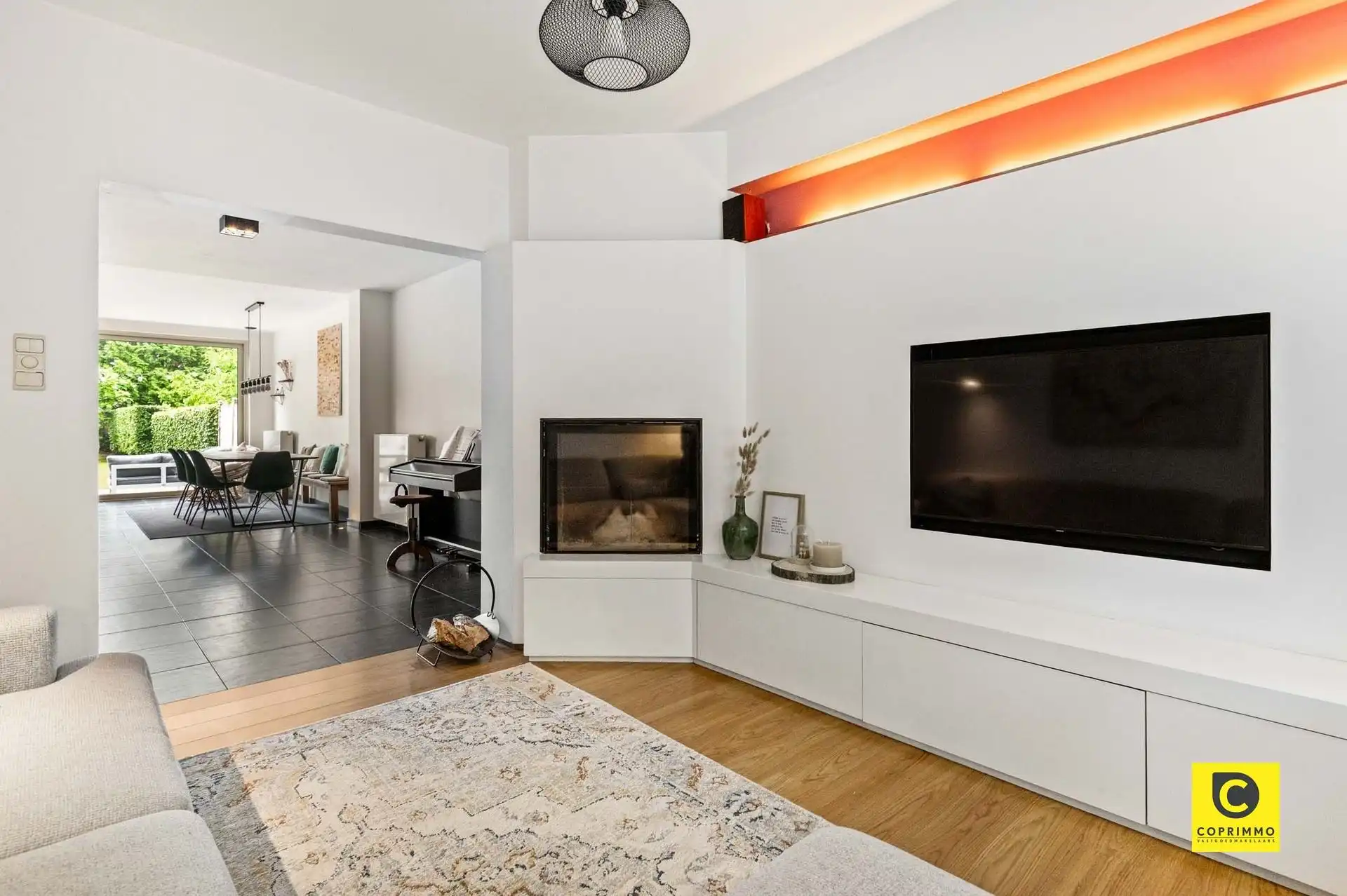 HOB: 4 slk. en 2 badk. op perceel 445 m²  foto 2