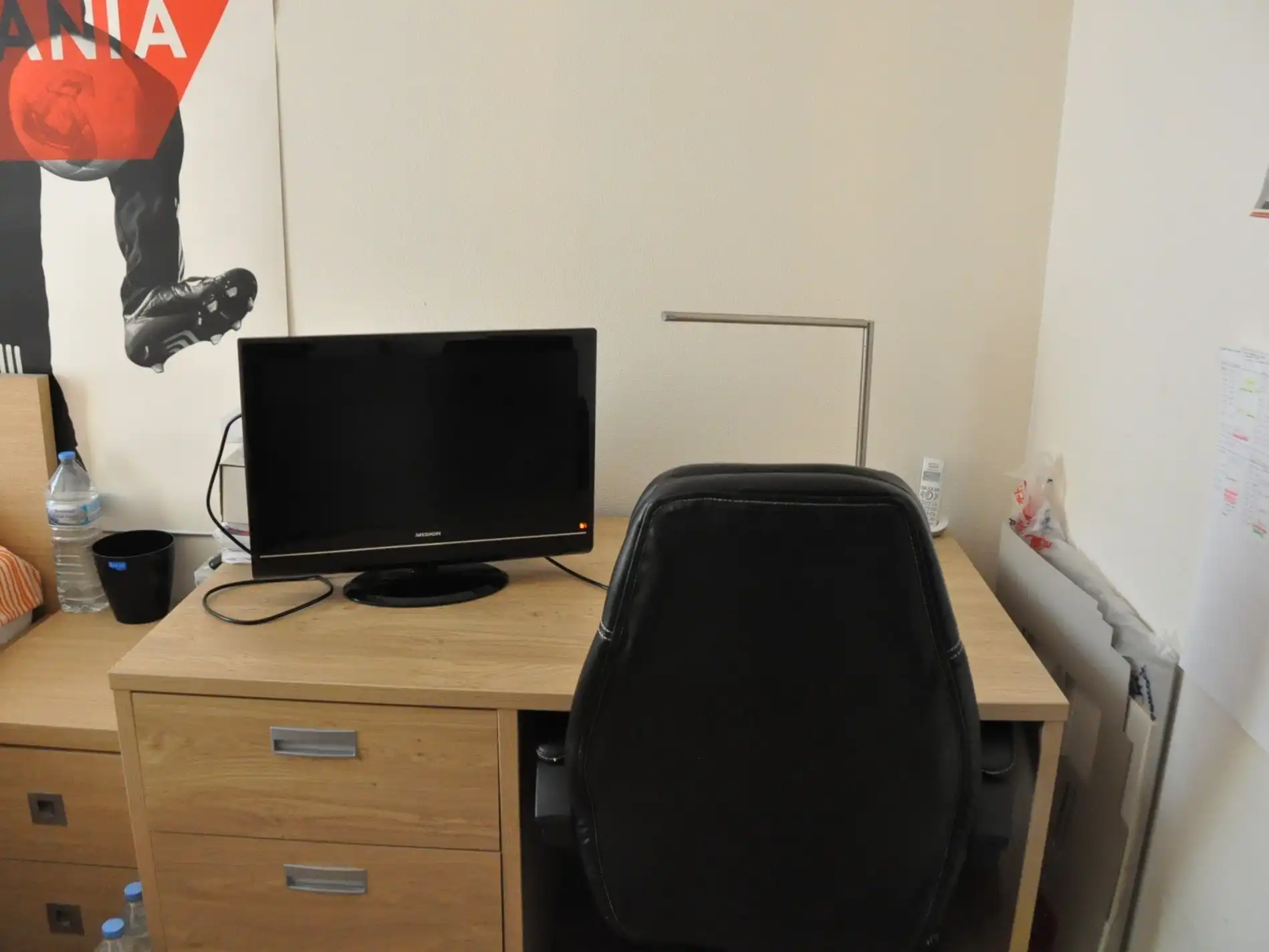 Verzorgde rijwoning met 3 slaapkamers, tuin en garage foto 15