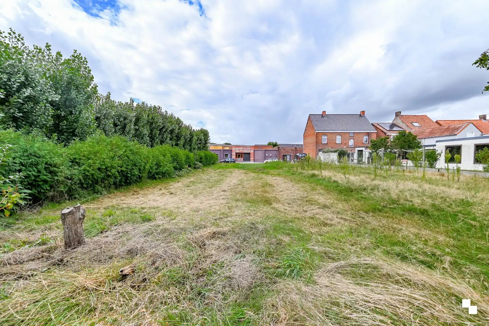 Bouwgrond van 716 m² voor halfopen bebouwing in Ingelmunster nabij kanaal Roeselare–Leie foto 5