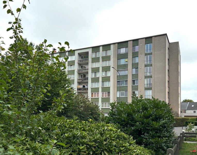 Instapklaar appartement met twee slaapkamers, terras en optionele garagebox in Sint-Niklaas foto 16