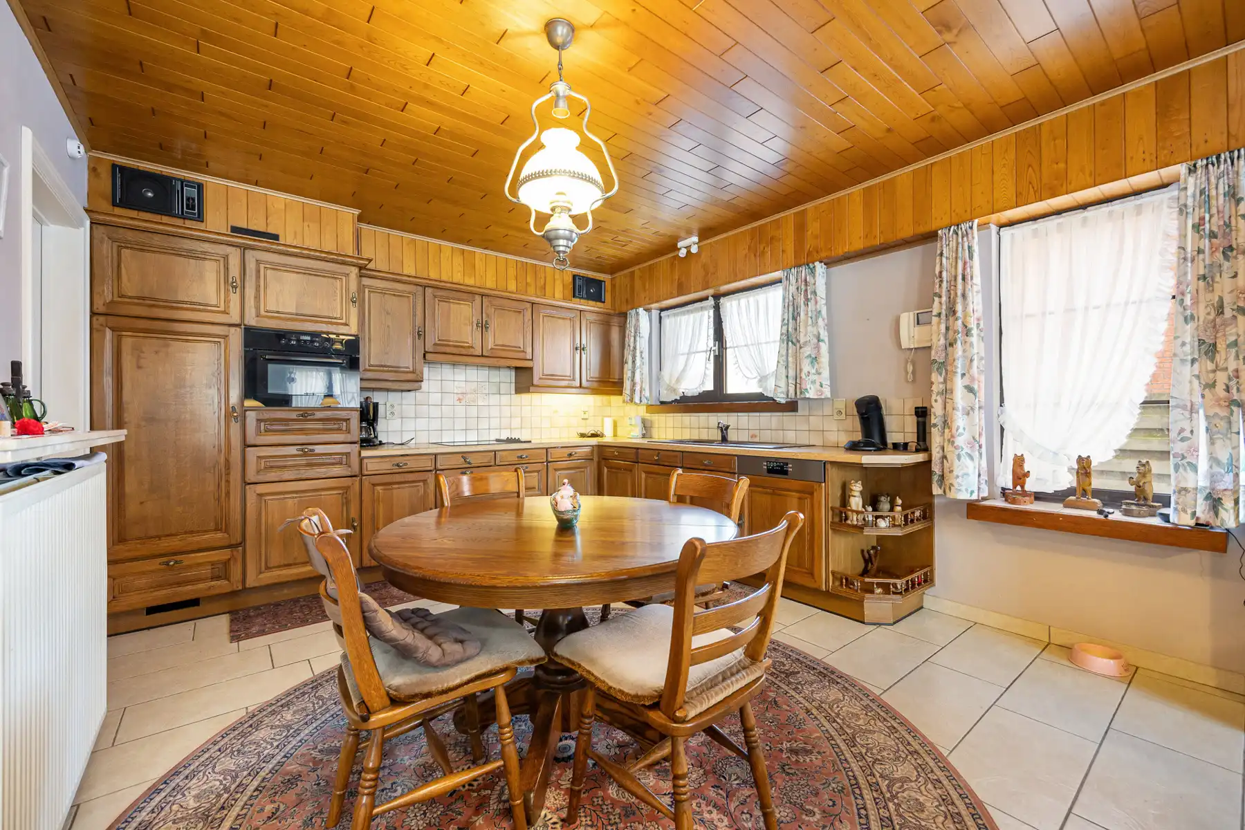 Gebouw bestaande uit 2 wooneenheden in een rustige straat in het centrum van Beerse op een perceel van ca 463 m². foto 6