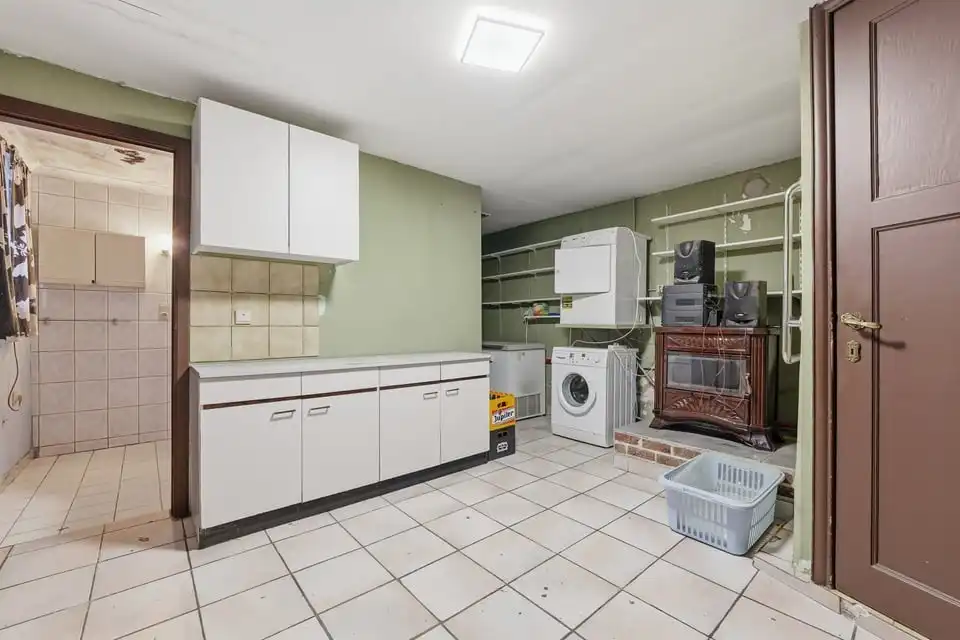 TE RENOVEREN GEZINSWONING OP EEN MOOI PERCEEL IN ZEPPEREN foto 16