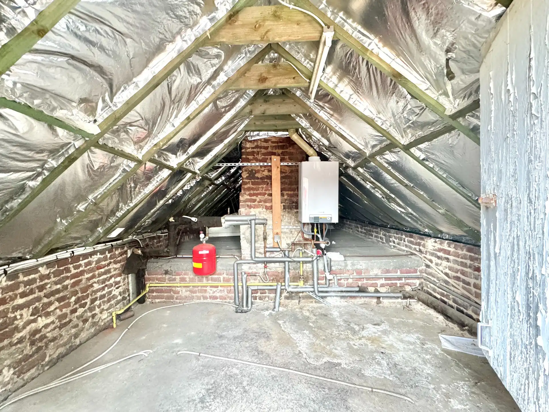 HALFOPEN WONING | 3 SLPKS | TUIN | GARAGE | 248 M² foto 6