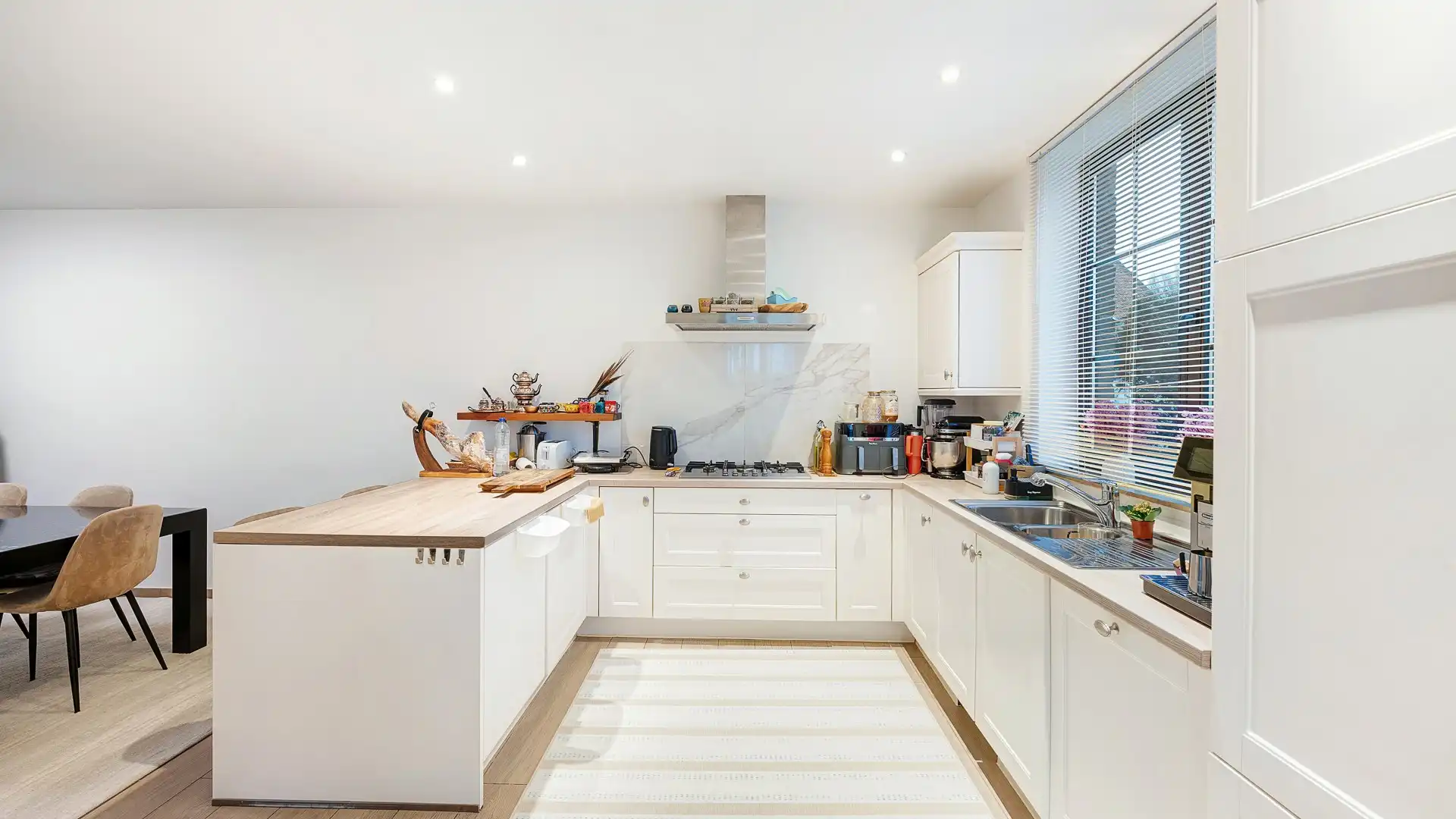 Charmante woning met een zalige tuin te Moerkerke foto 8