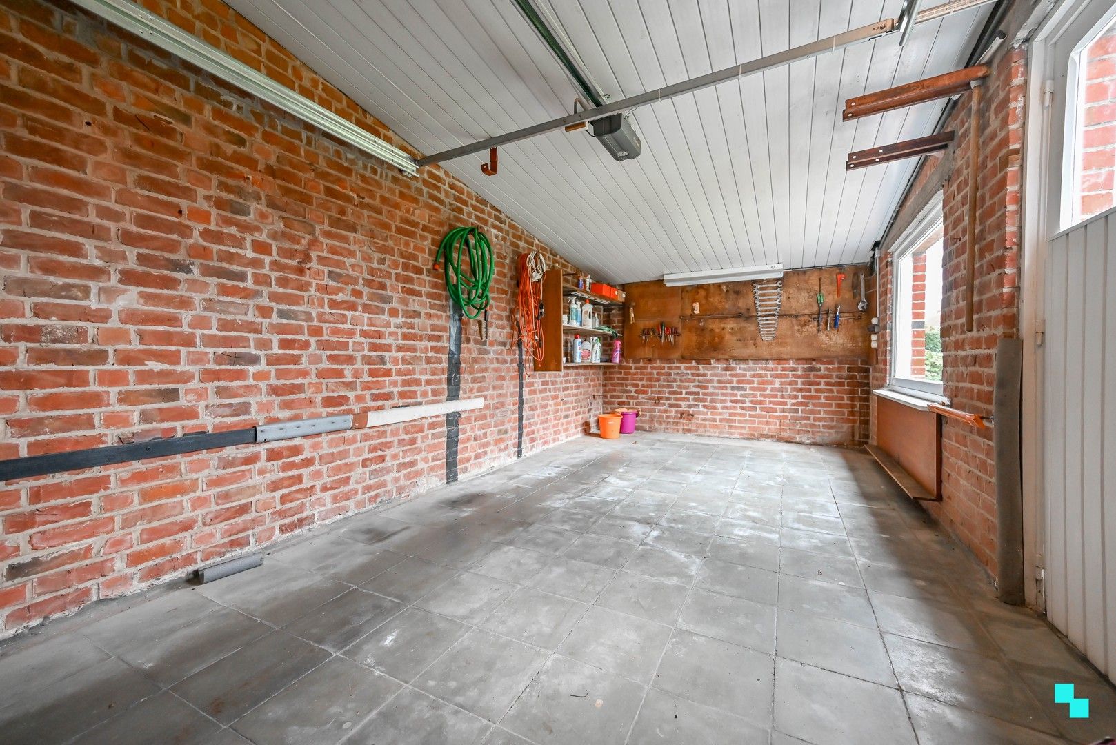 Charmante woning met prachtige tuin en drie slaapkamers te Izegem foto 27