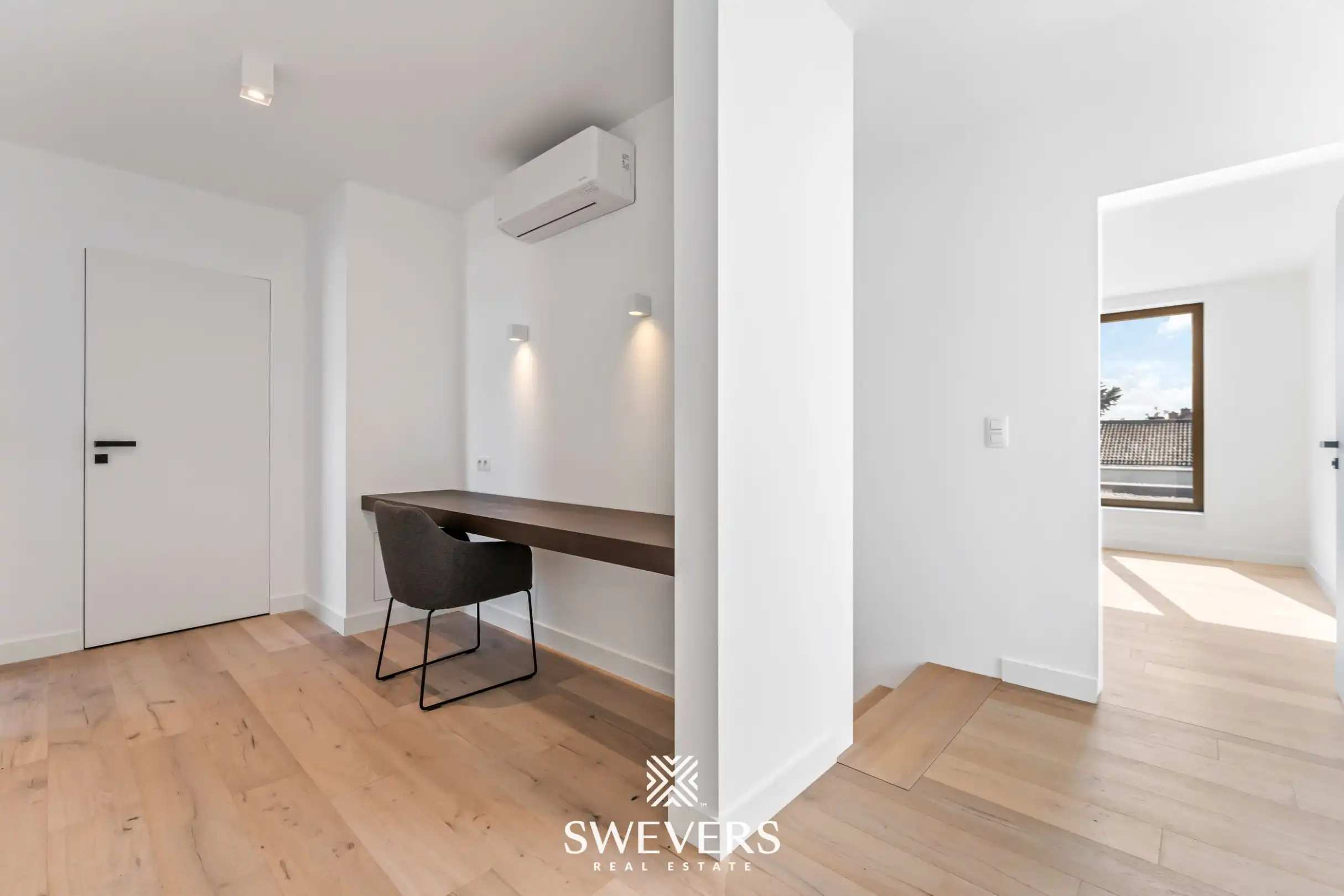 Moderne architectenwoning met hoogwaardige afwerking en zwembad in Paal foto 14