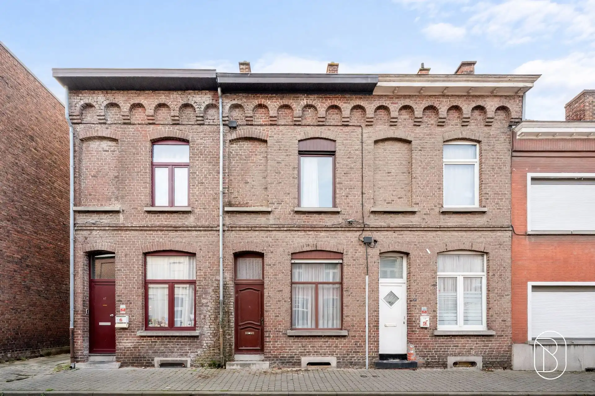Hoofdfoto van de publicatie: Te renoveren woning in het centrum van Ronse!