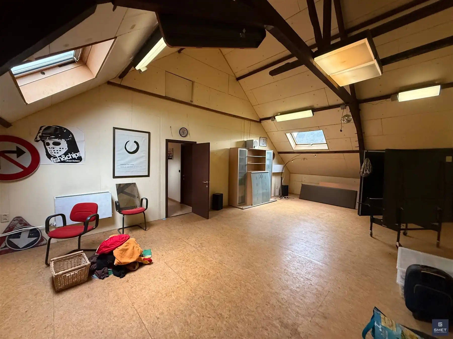 Gelijkvloerse handel-/kantoorsruimte met riant woonhuis foto 16