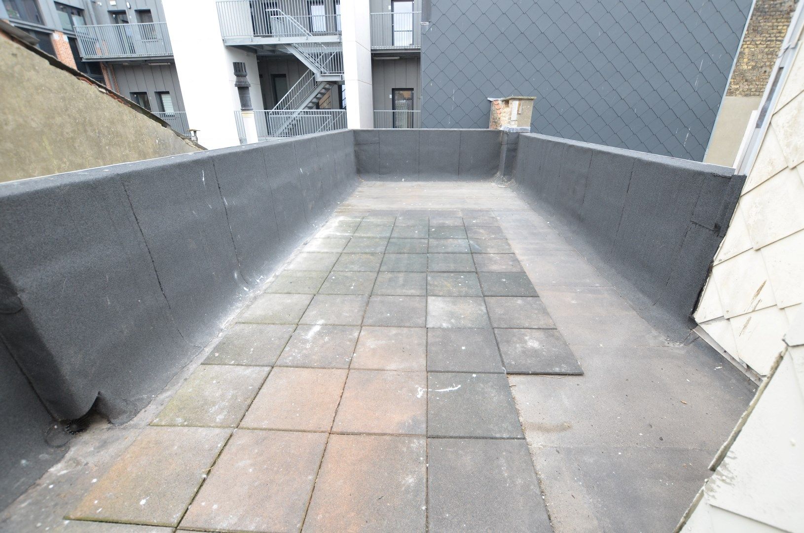 Appartement met groot terras foto 9