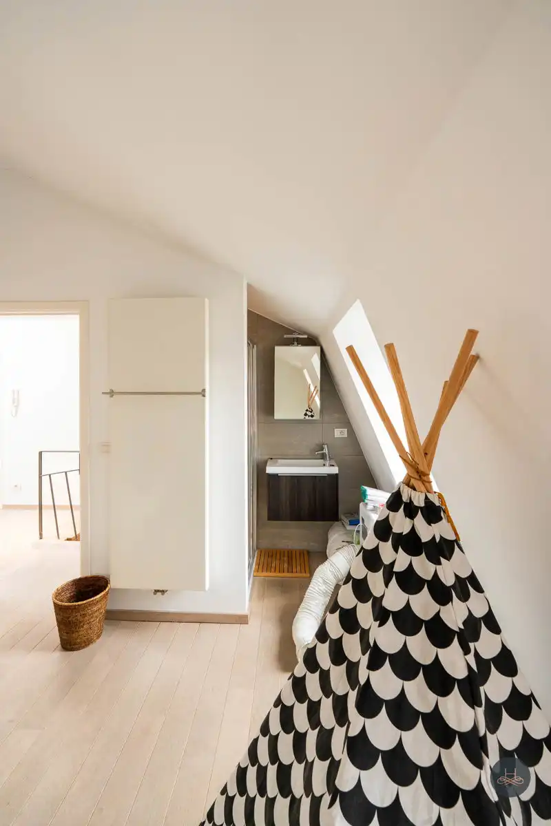 Zeer ruim duplex appartement in centrum Bonheiden foto 21