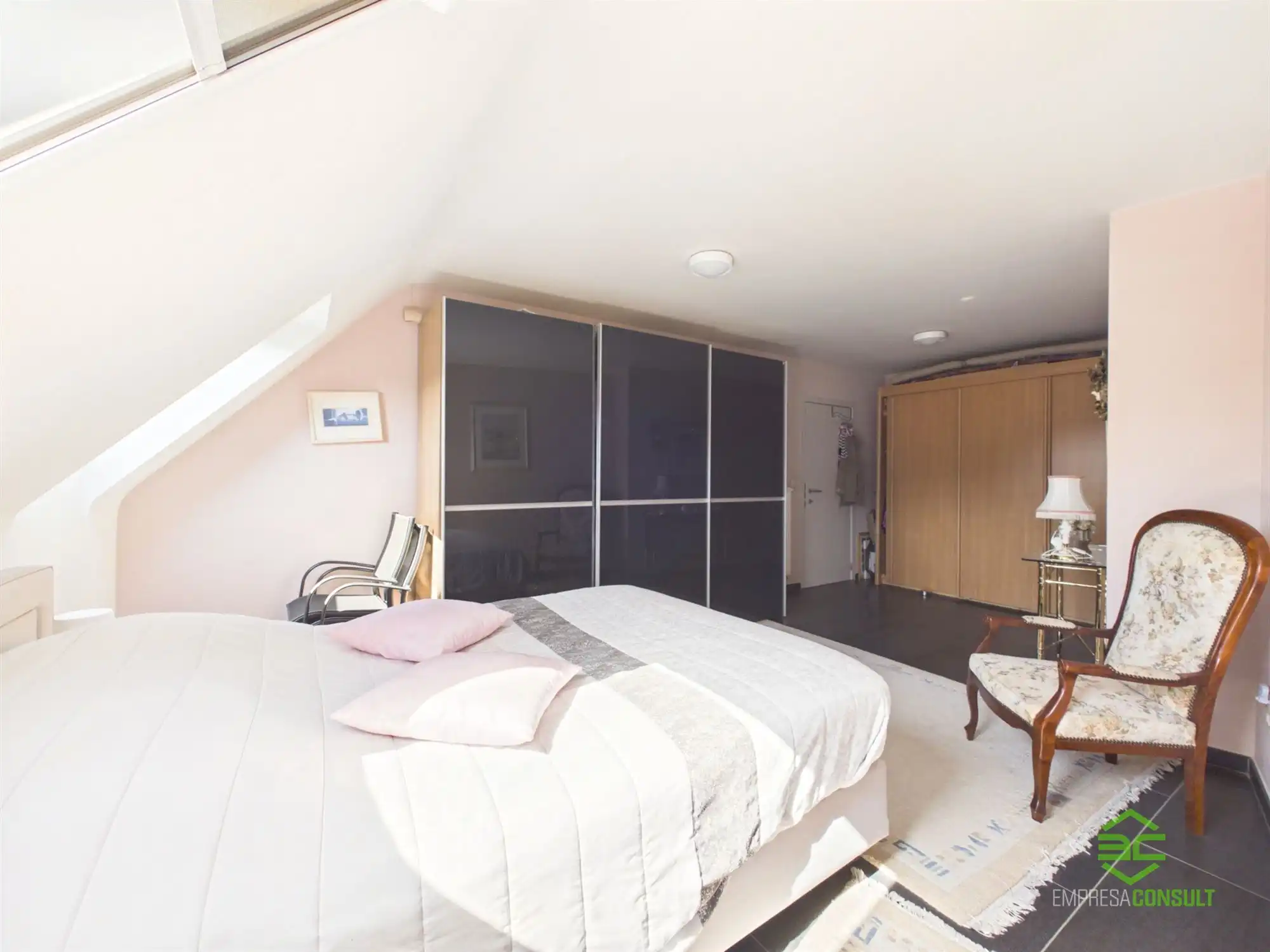 Ruim penthouse in het centrum met 2slpk en autostaanplaats! foto 11