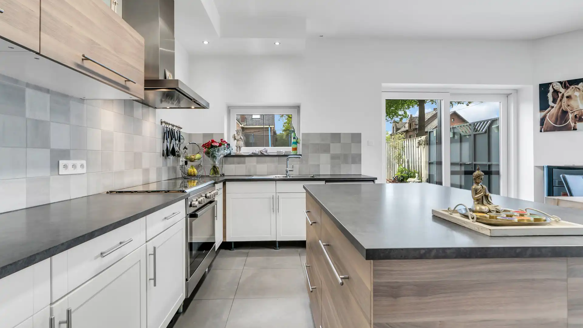 Gerenoveerde woning met handelspand te Dilsen-Stokkem foto 14