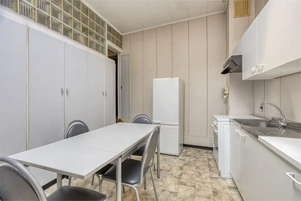 Handelshuis op toplocatie foto 13