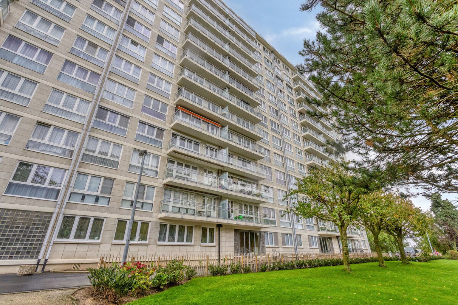 Instapklaar 2 slaapkamer appartement met prachtig uitzicht  foto 20