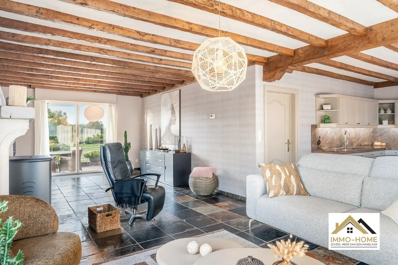 Vrijstaande woning met ruime tuin en open zicht!  foto 13