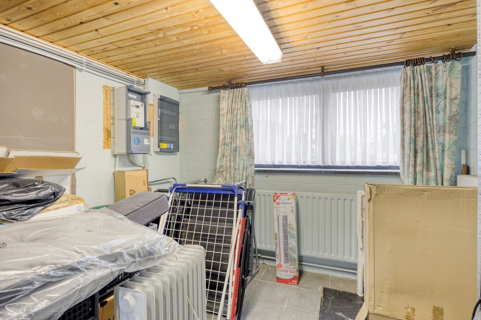 Instapklare woning met 3 slpks, zonnige tuin en vlotte bereikbaarheid !  foto 18