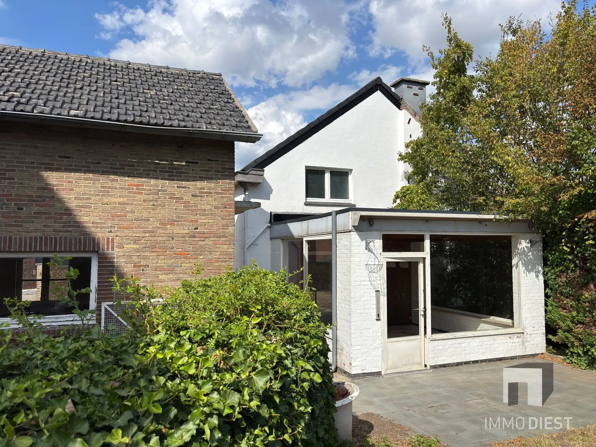Ruime betaalbare woning met veranda en bijgebouw foto 61
