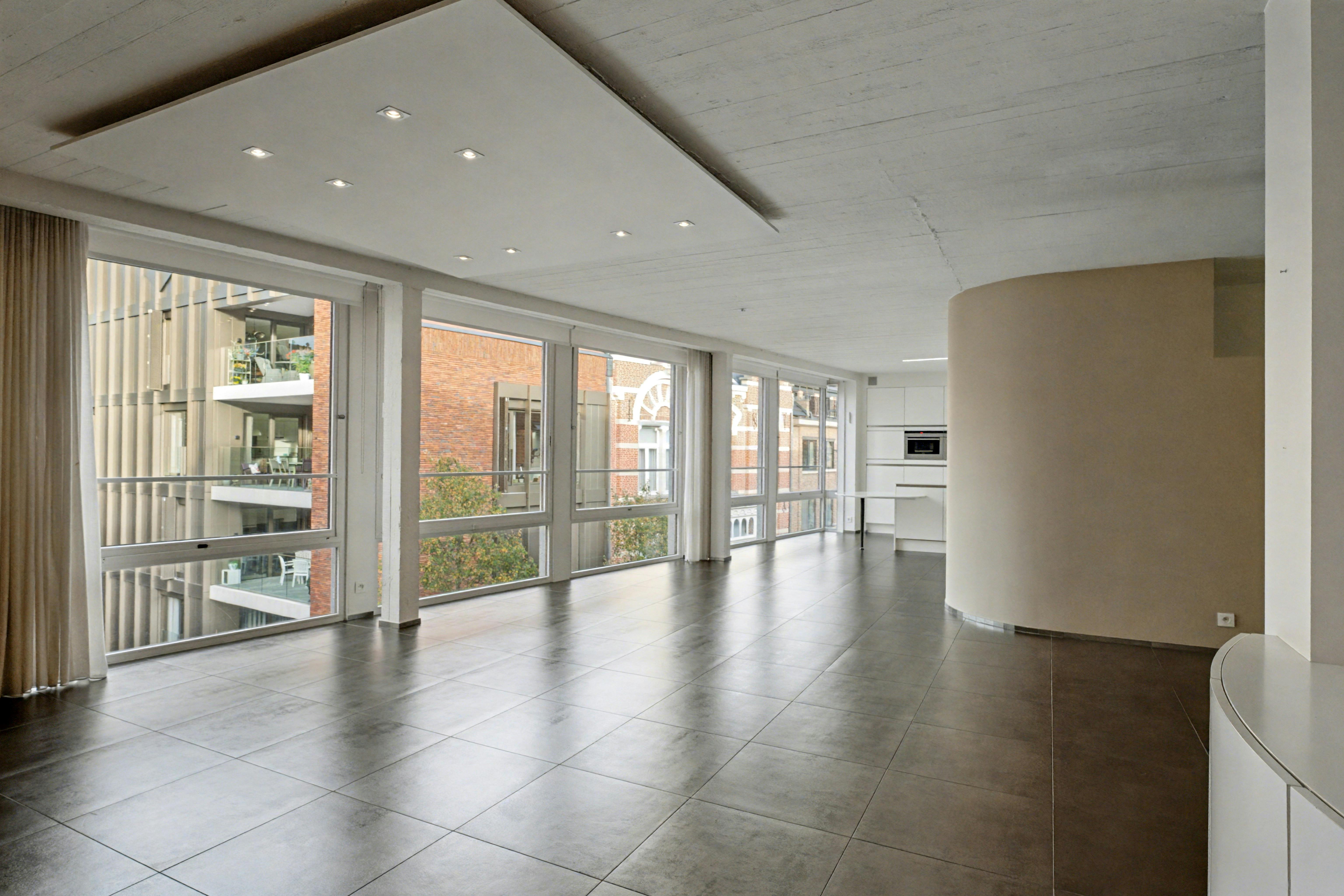 Exclusief duplex-penthouse met adembenemend terras in hartje Hasselt foto 11