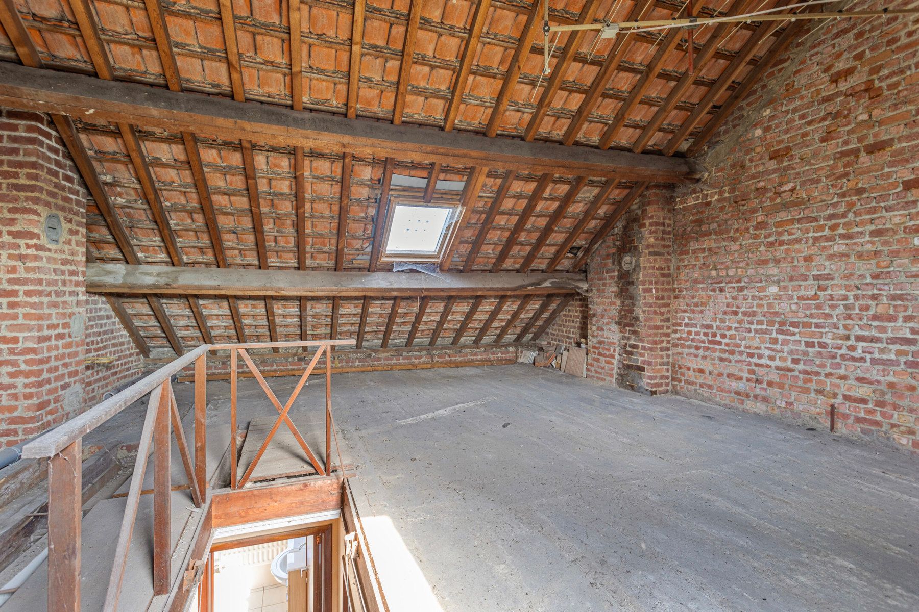 Ruime gezinswoning met 3 slaapkamer, tuin en garage foto 26