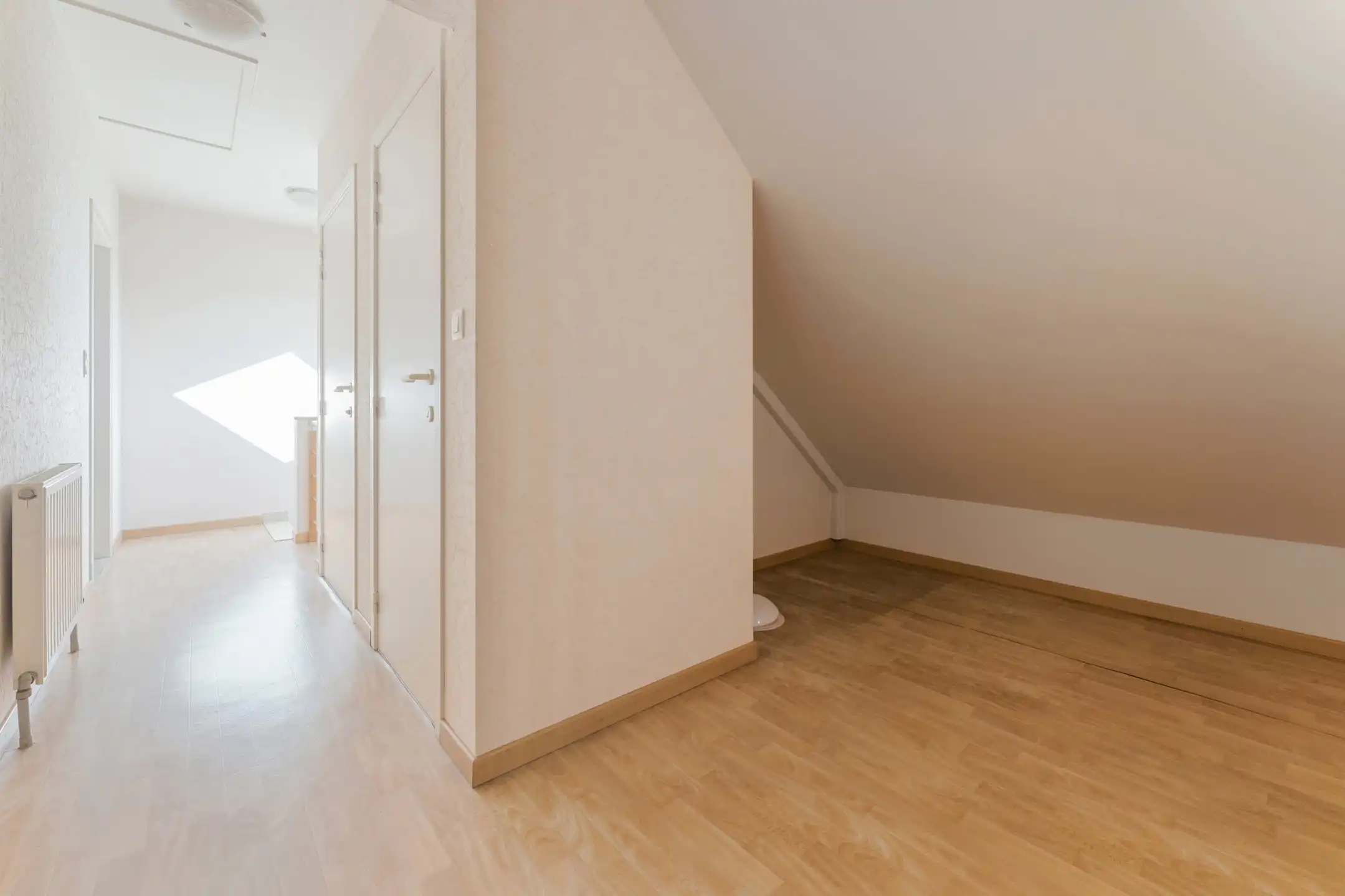 Duplex appartement met garage te Heukelom foto 16