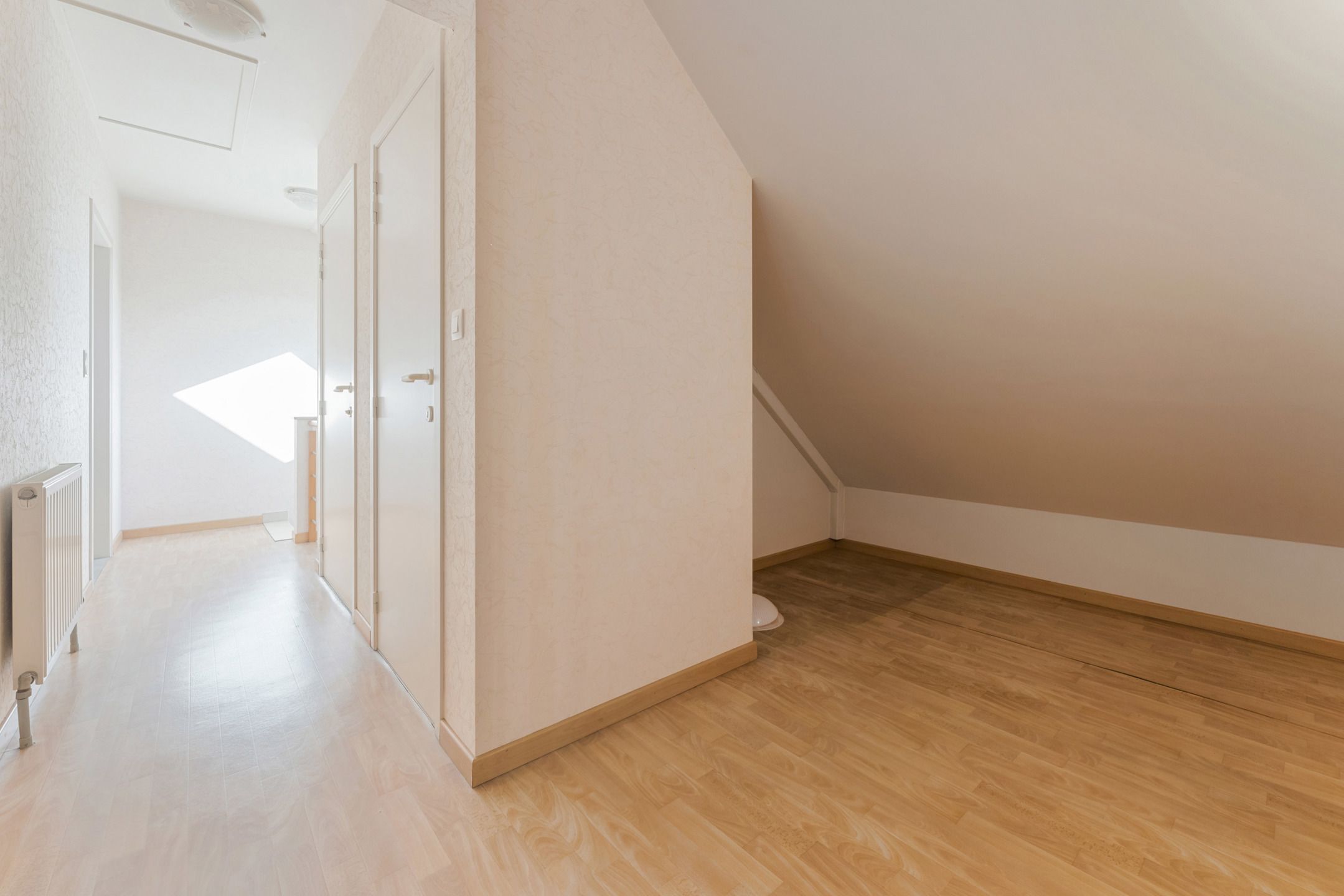 Duplex appartement met garage te Heukelom foto 16