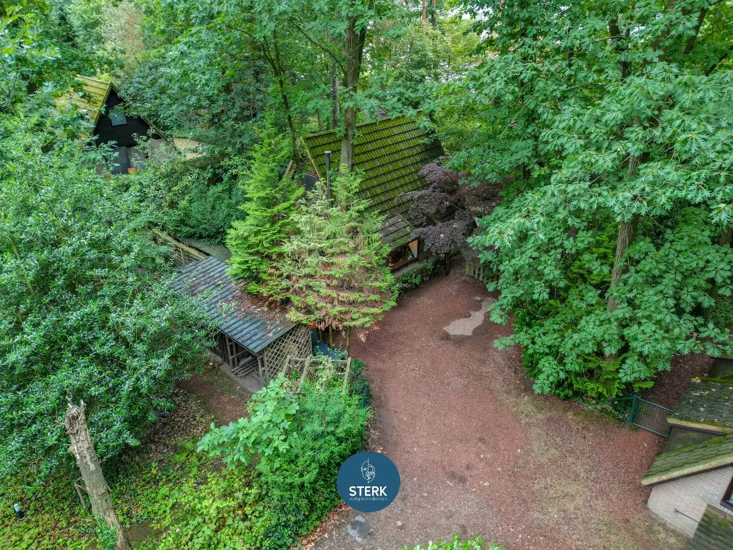 SFEERVOLLE VAKANTIEWONING INCL. INBOEDEL EN RUIME TUIN OP SONNEVIJVER !  foto 23