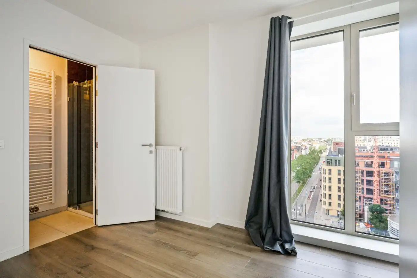 Recent app. op 8e verd. met 1 slpk. in Cadix-buurt te Antwerpen foto 10