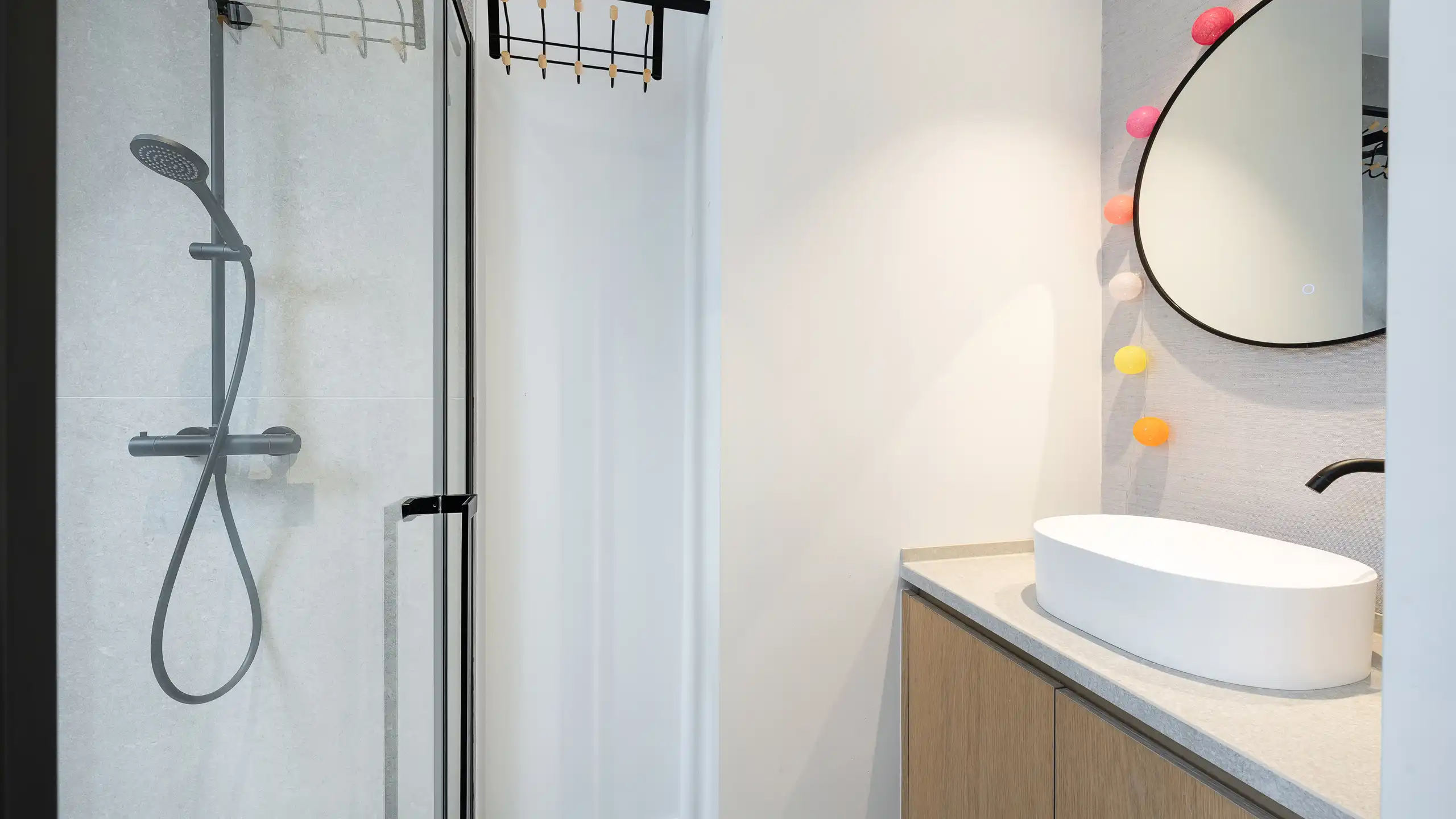 Instapklaar duplexappartement met 3 slaapkamers en terrassen. foto 21