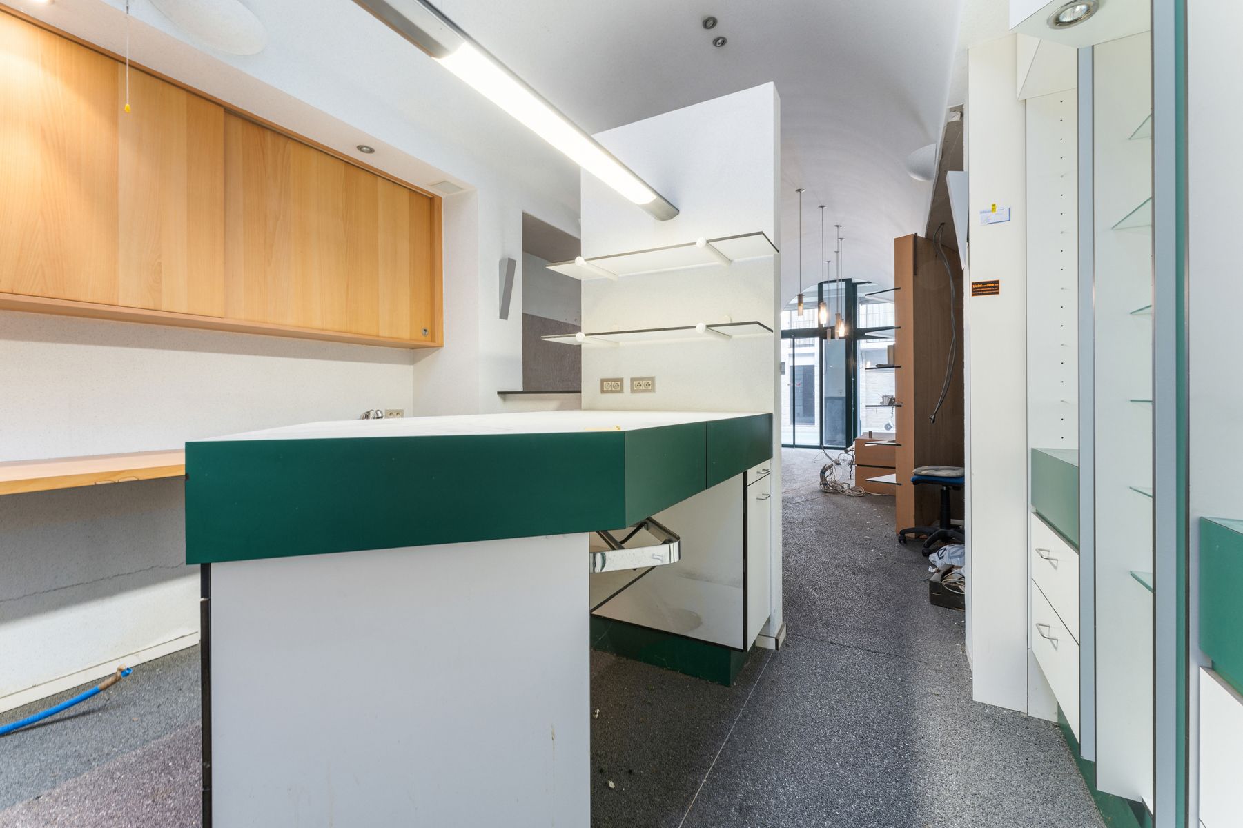 Appartement in centrum Oostende, voorheen apotheek foto 16