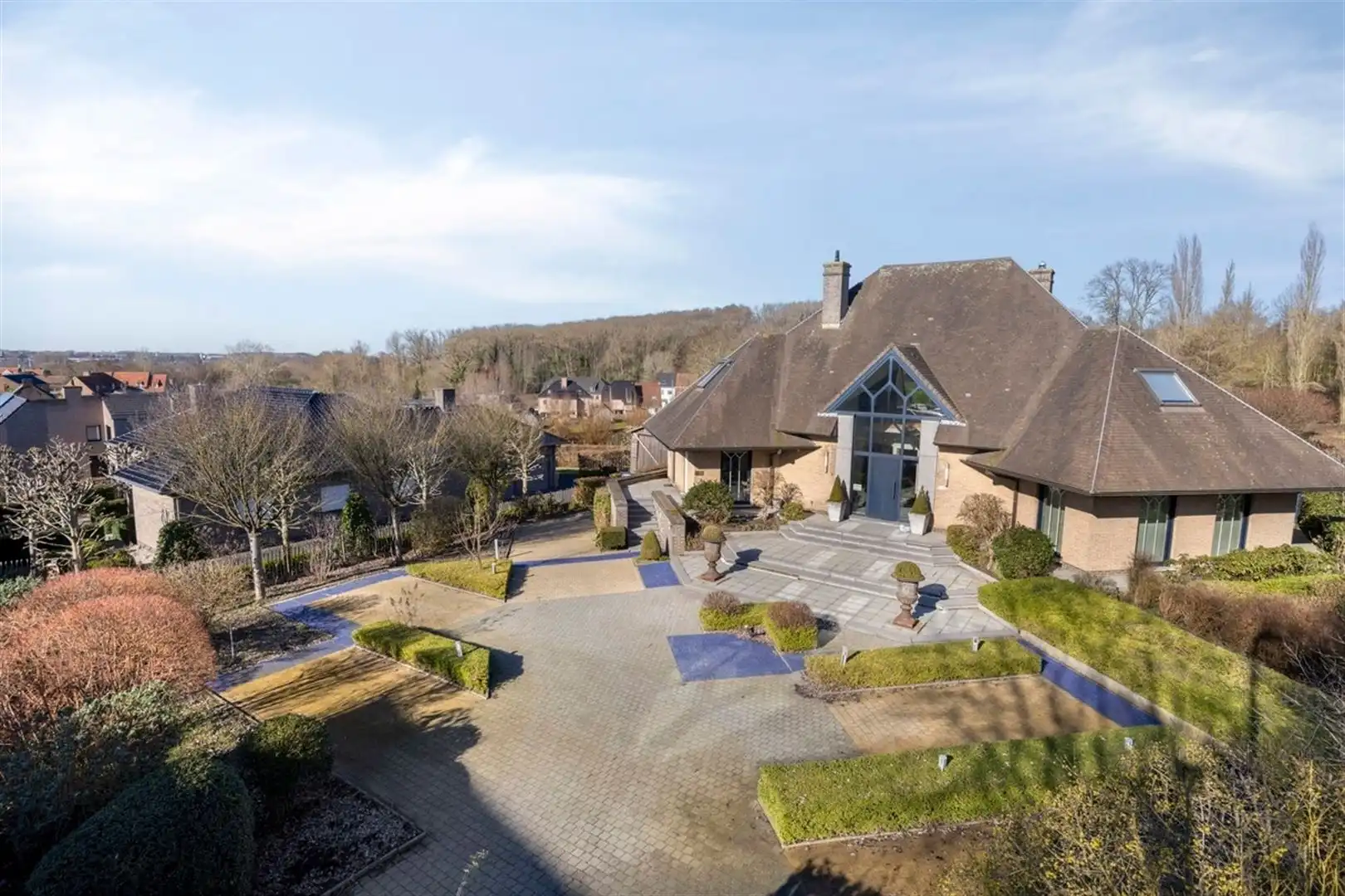 Riante villa voor vrij beroep of kantoor met woonst foto 7