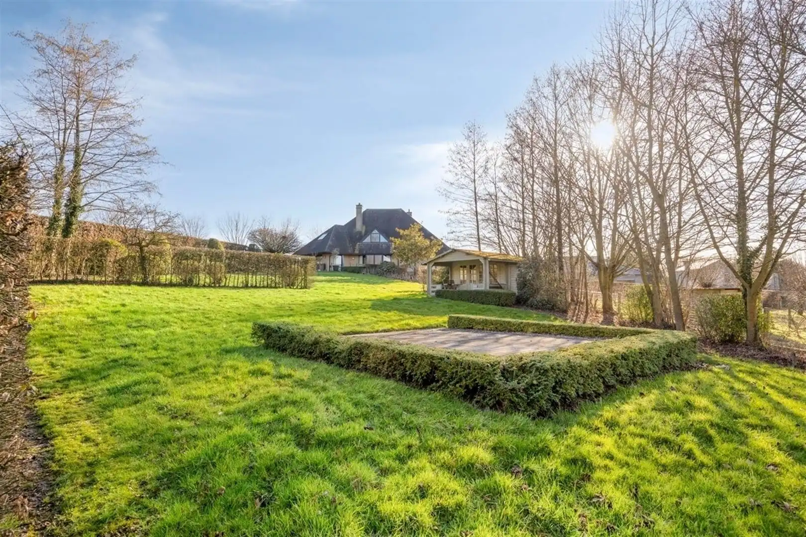 Riante villa voor vrij beroep of kantoor met woonst foto 7