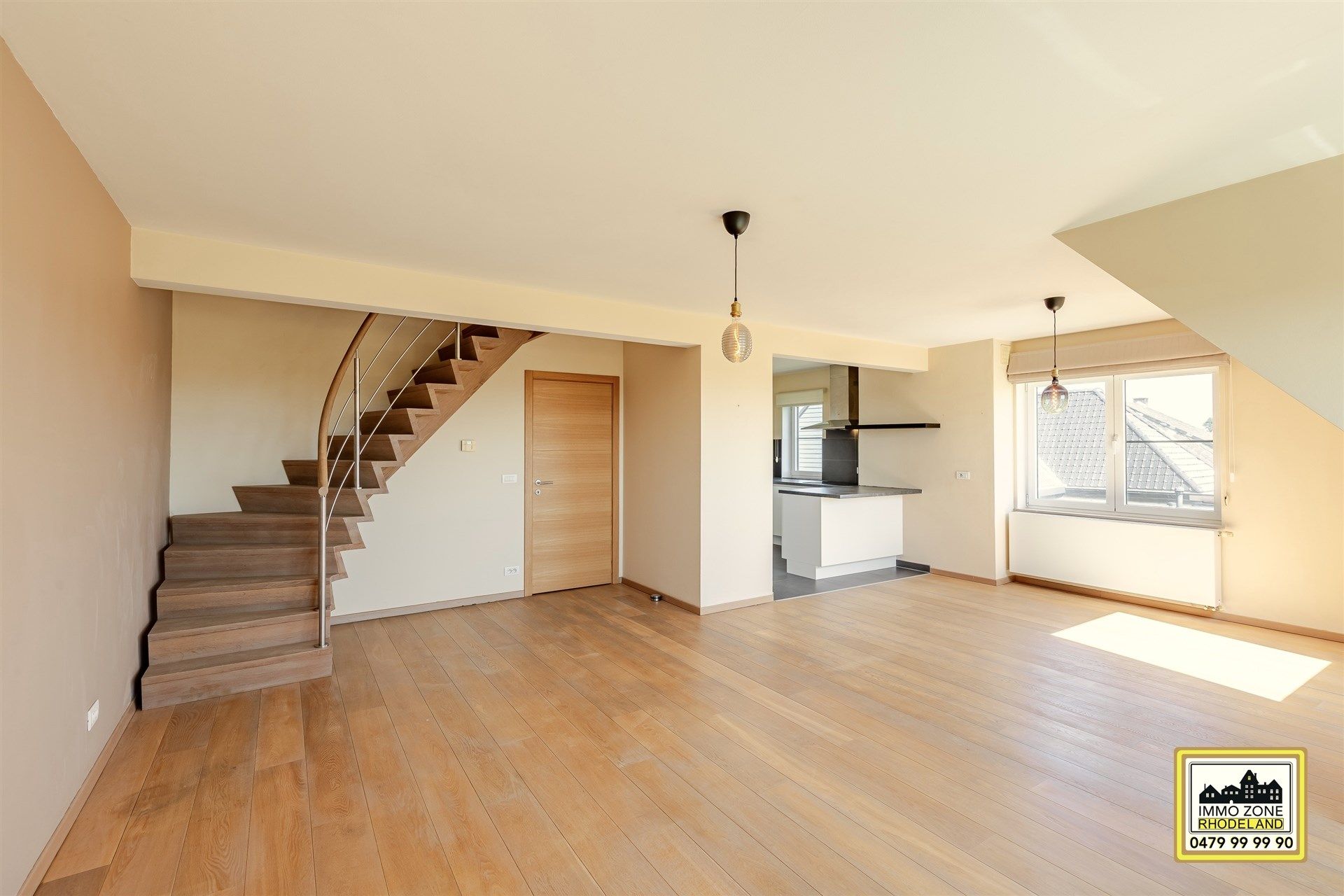 Ruime duplex met 3 slaapkamers met terras.  foto 13