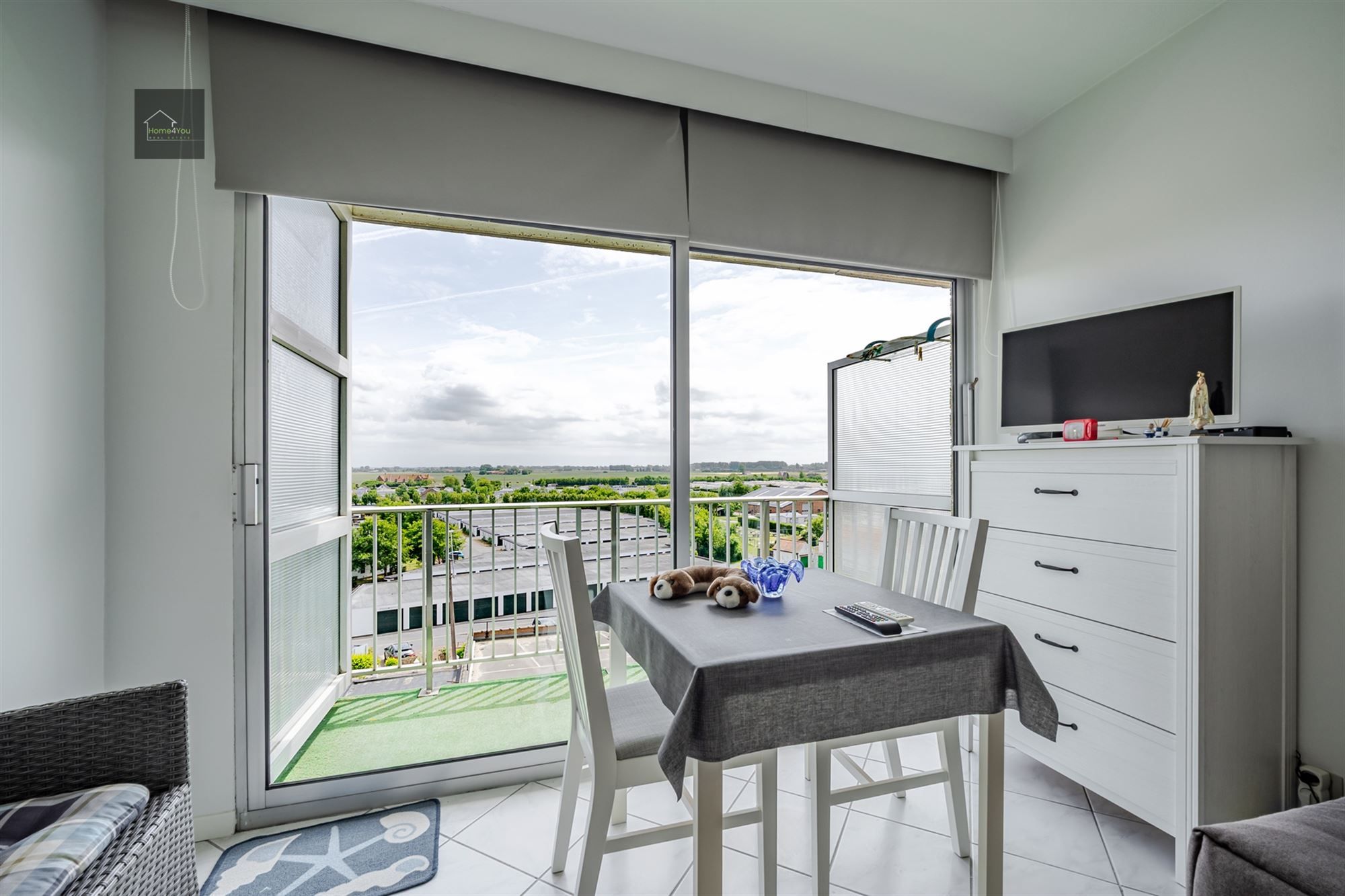 Gerenoveerde, bemeubelde studio met prachtig polderzicht. foto 4