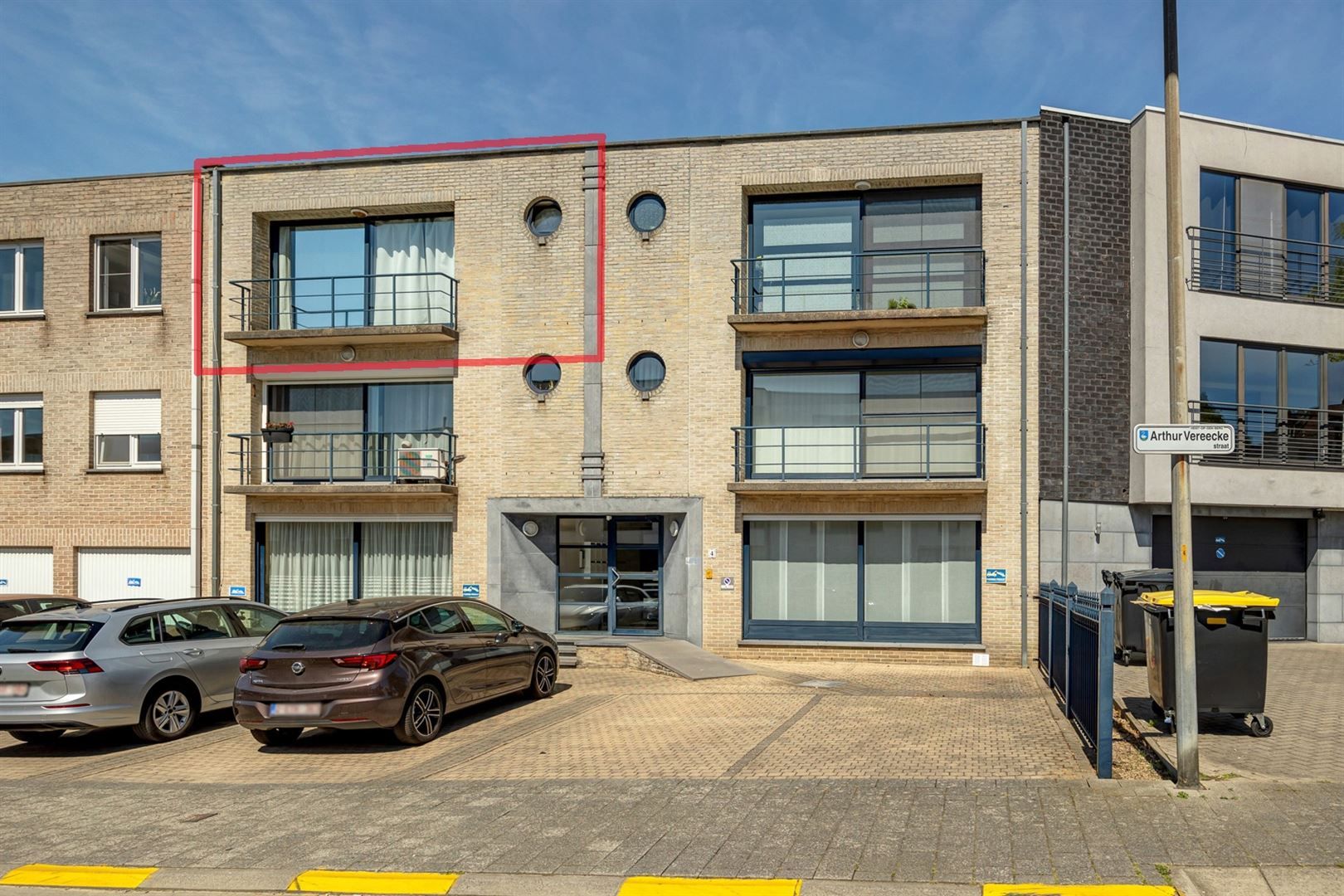 Centraal gelegen appartement met 2 slpks. foto 2