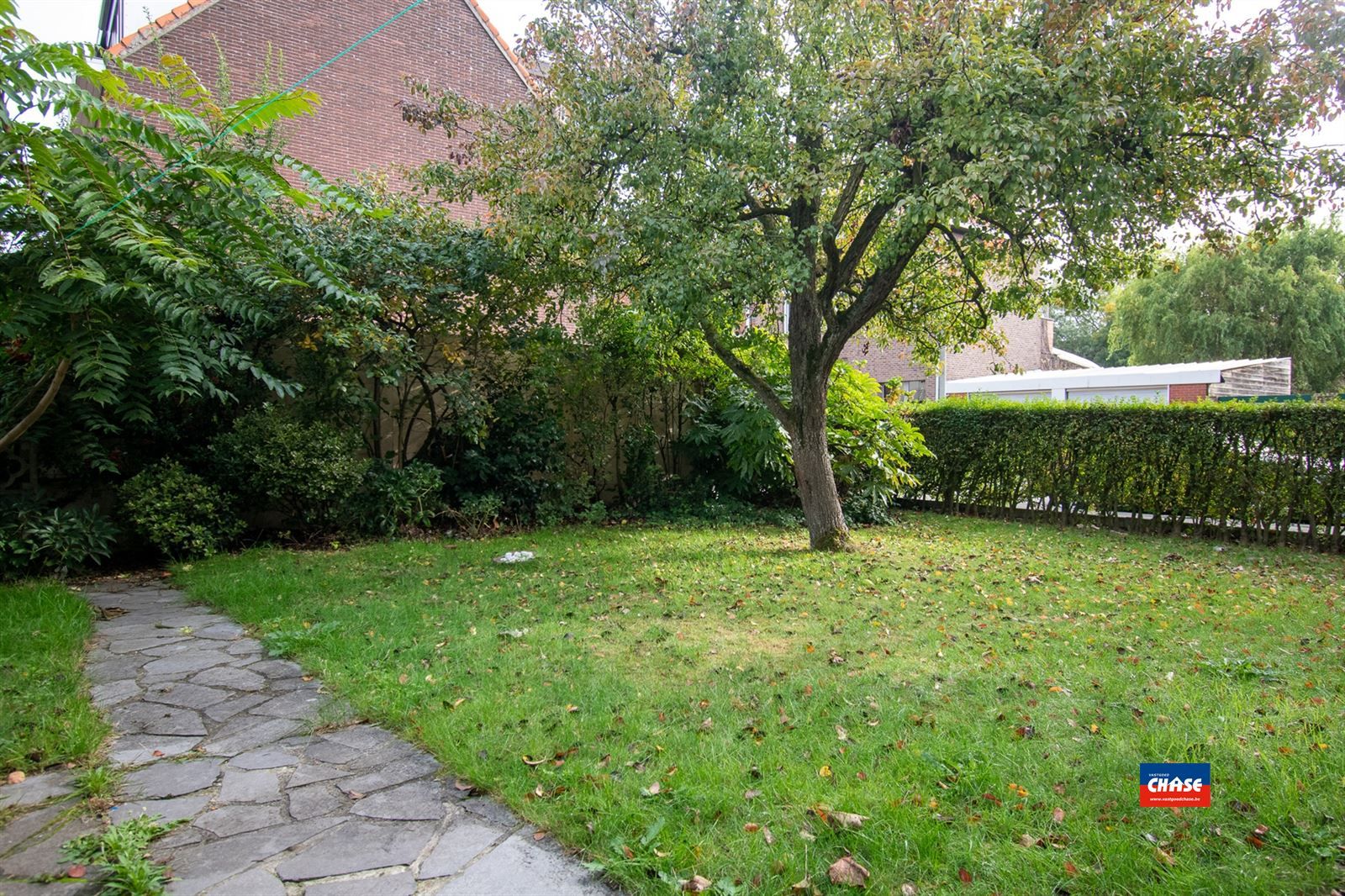 HOB met 3 tot 4 slaapkamers + tuin foto 9