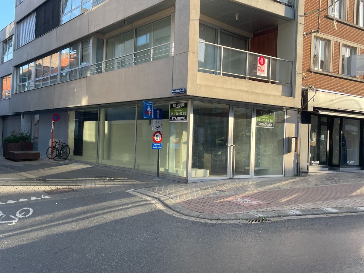 Commercieel te huur Manestraat 30 - 8800 Roeselare