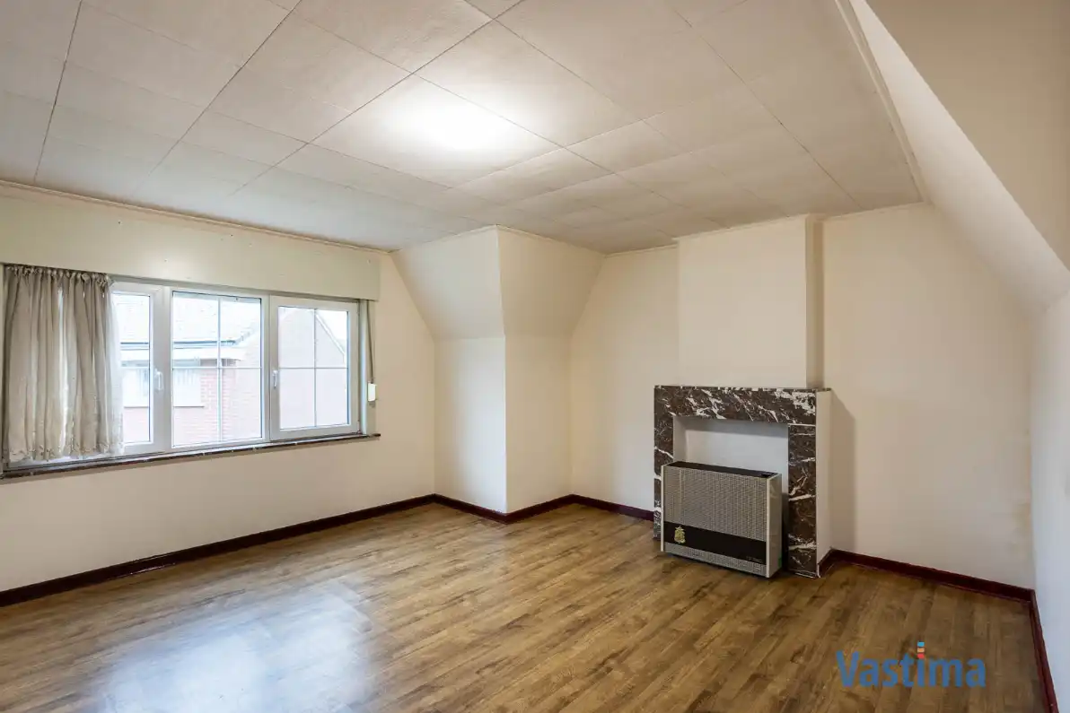 Te renoveren, halfopen woning met zuid gerichte tuin foto 15