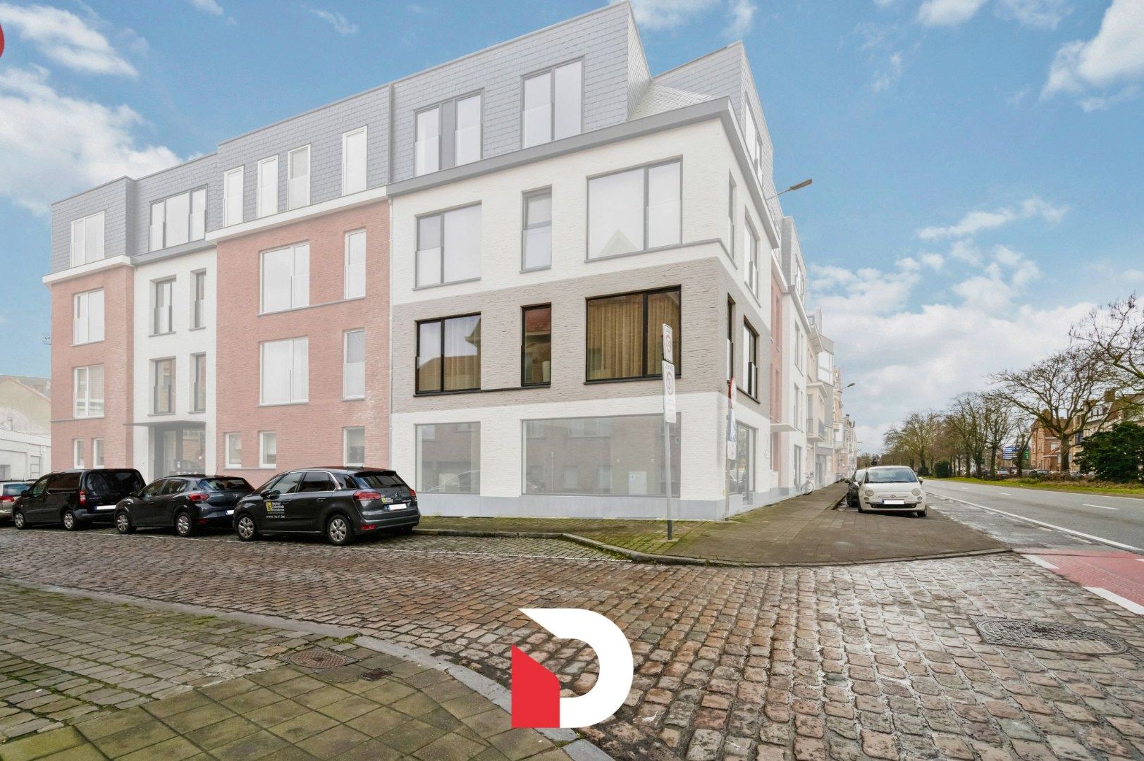 Instapklaar hoekappartement met 2 slk label A en ruim terras centrum Brugge foto 2